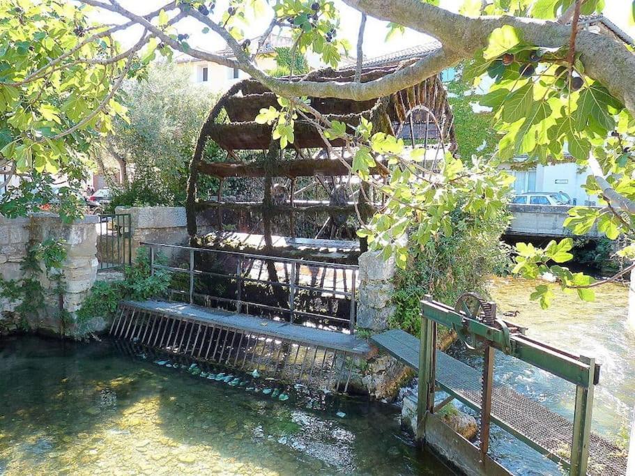 Ferienwohnung Le Nid De Marius LʼIsle-sur-la-Sorgue Exterior foto