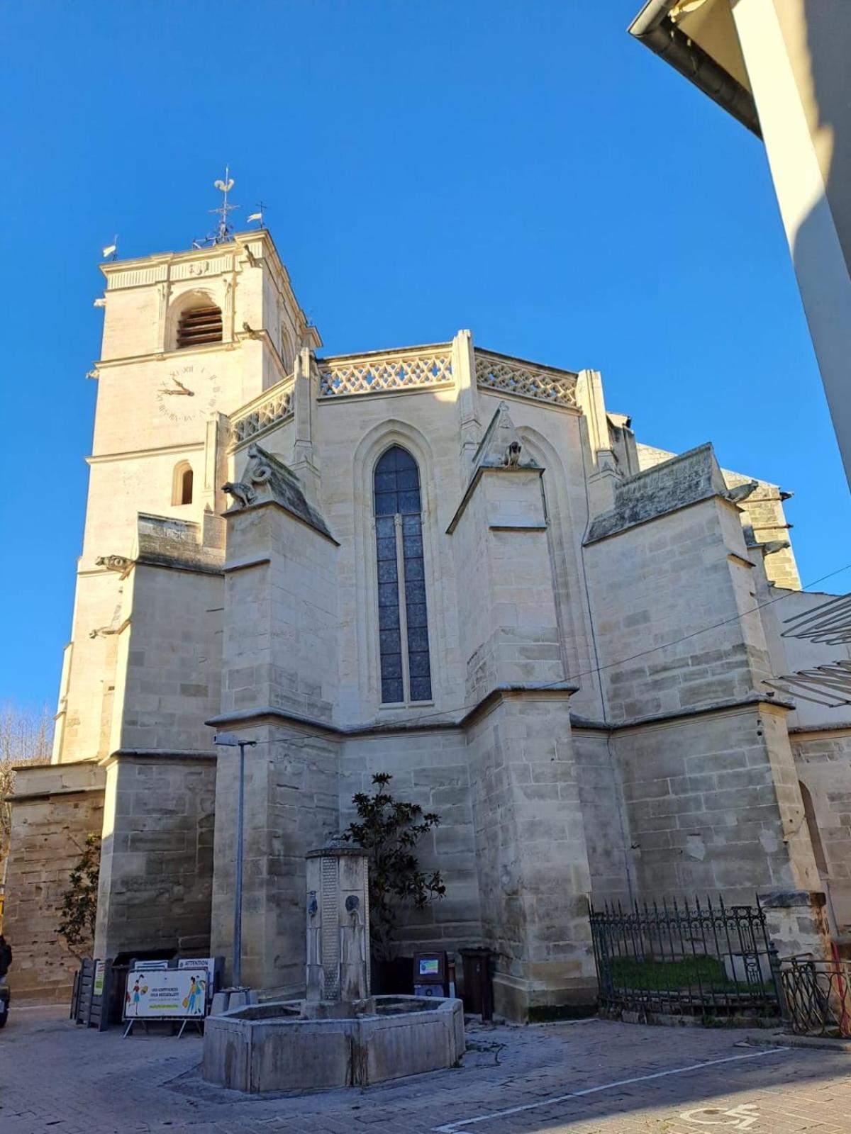 Ferienwohnung Le Nid De Marius LʼIsle-sur-la-Sorgue Exterior foto