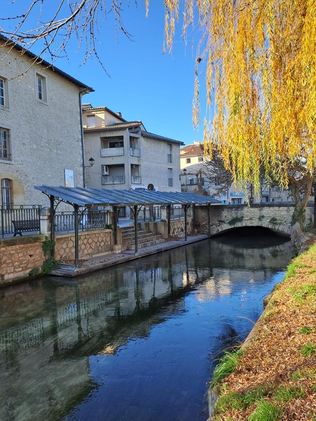 Ferienwohnung Le Nid De Marius LʼIsle-sur-la-Sorgue Exterior foto